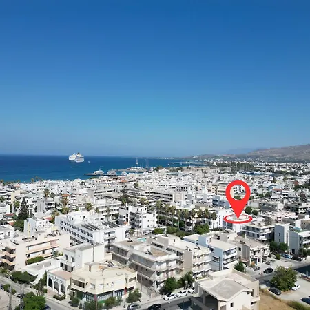 Bright & Spacious In Town, Near The - No 3 아파트 *