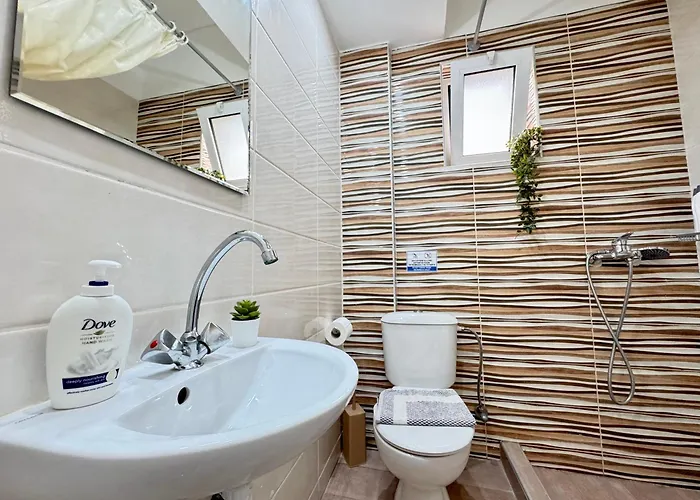 아파트 Bright & Spacious In Town, Near The - No 3