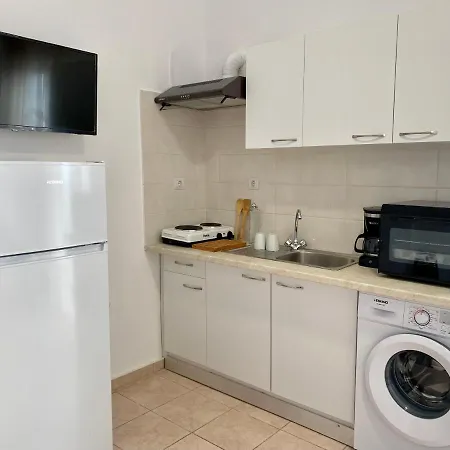 Apartman Bright & Spacious In Town, Near The - No 3 Kosz