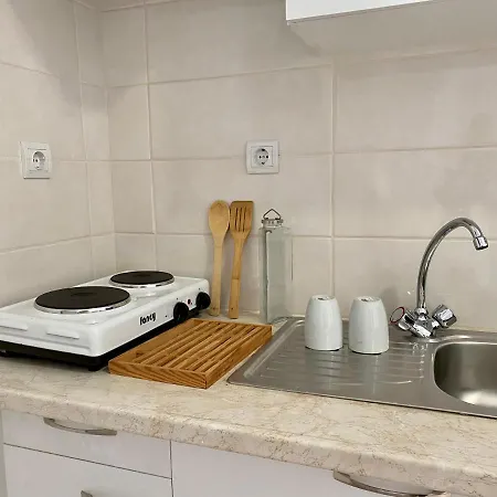 Bright & Spacious In Town, Near The - No 3 Daire *