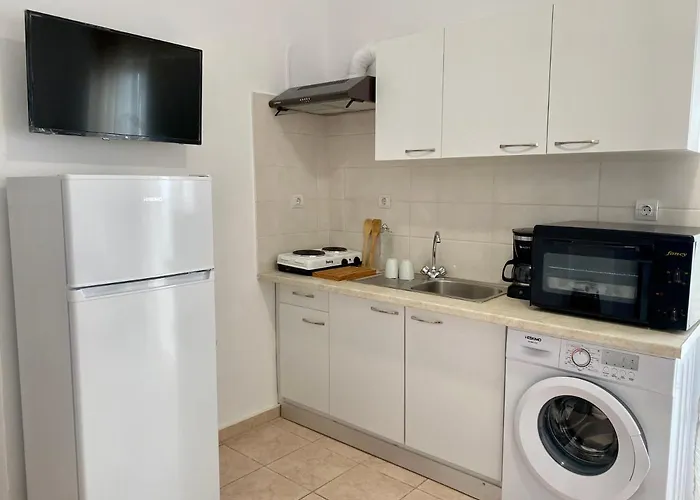 Appartamento Bright & Spacious In Town, Near The - No 3 Città di Kos